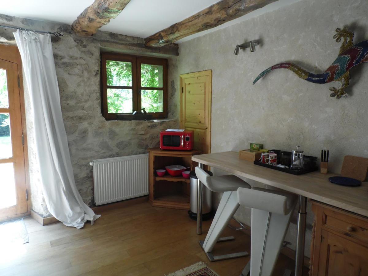 Combecave Bed & Breakfast Vabre-Tizac Екстериор снимка